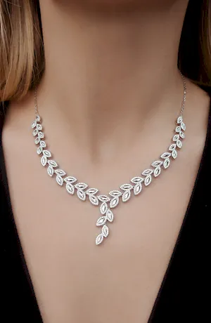 Колье « Ветка Сакуры»